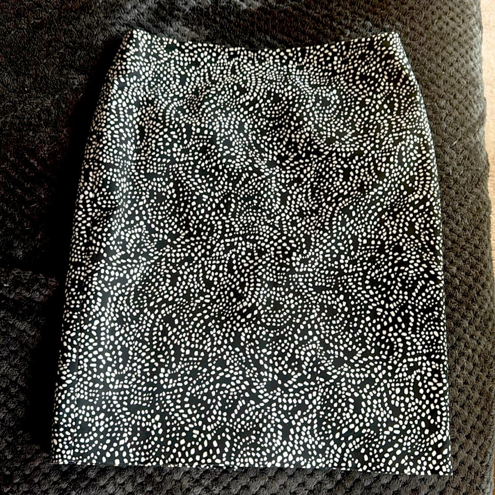 EUC Liz Claiborne skirt, size 6